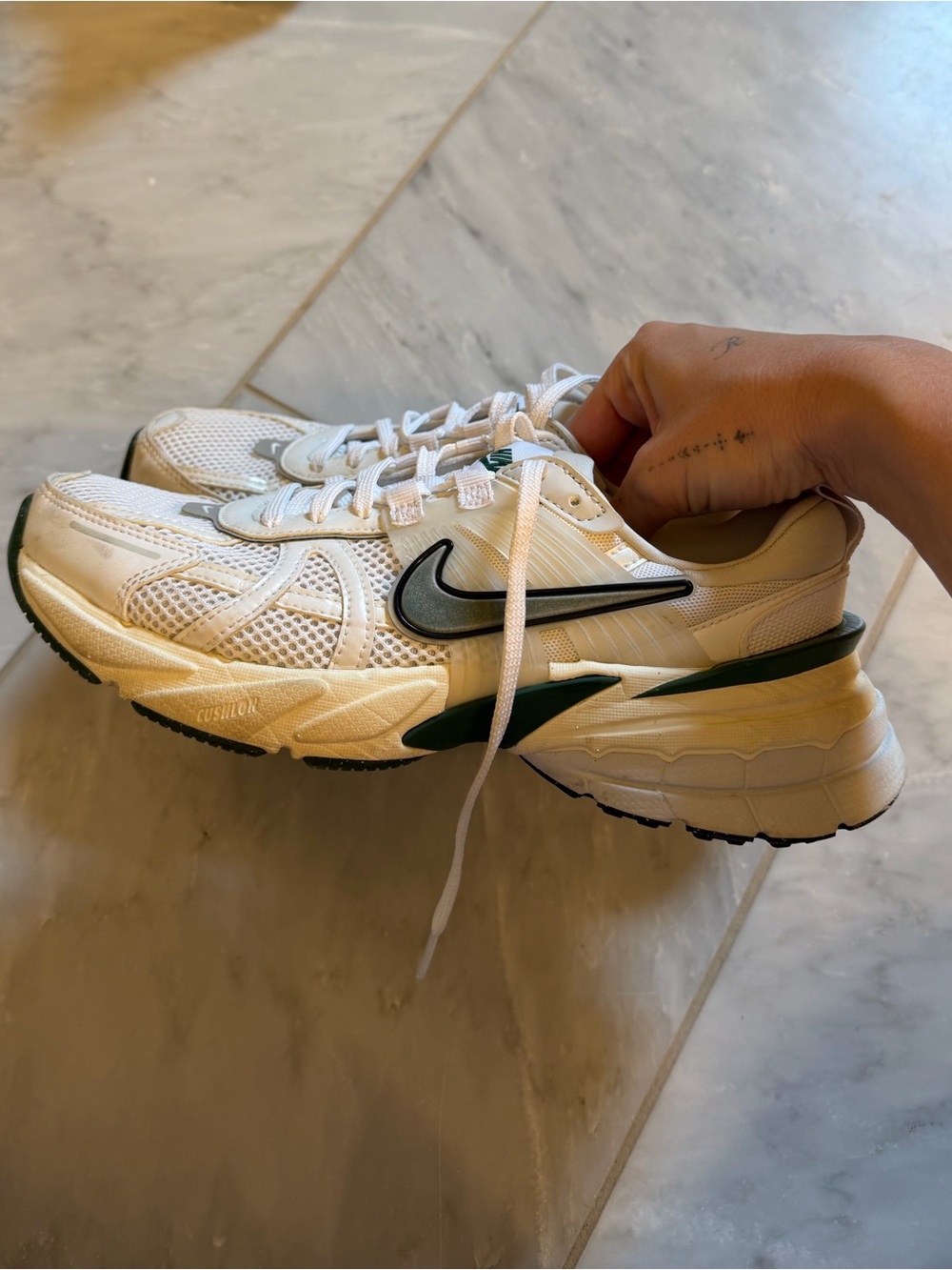 Nike Women White Sneakers with Dark Green Swoosh